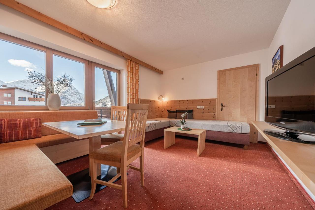 Hubertus, 3 Sterne Superior Hotel Lech am Arlberg Bagian luar foto