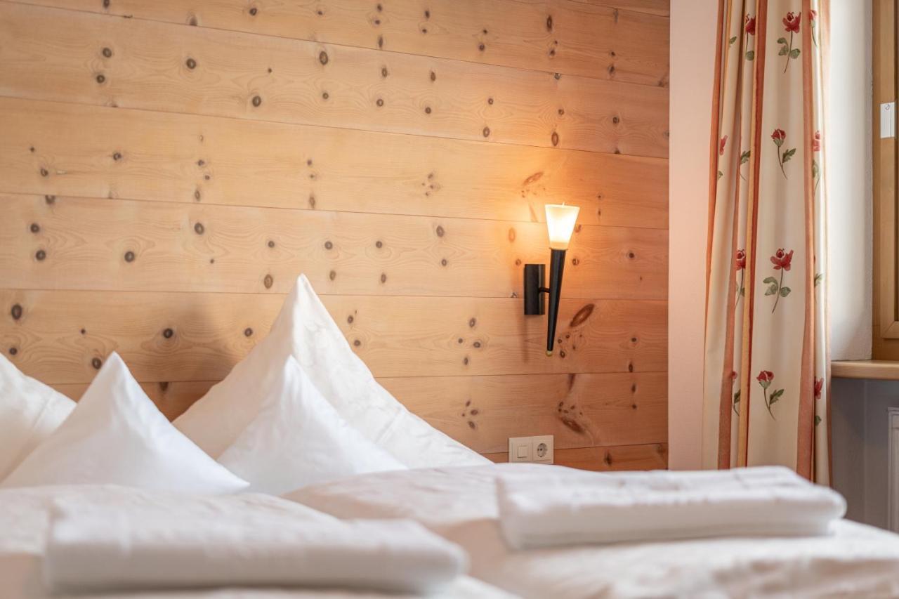 Hubertus, 3 Sterne Superior Hotel Lech am Arlberg Bagian luar foto
